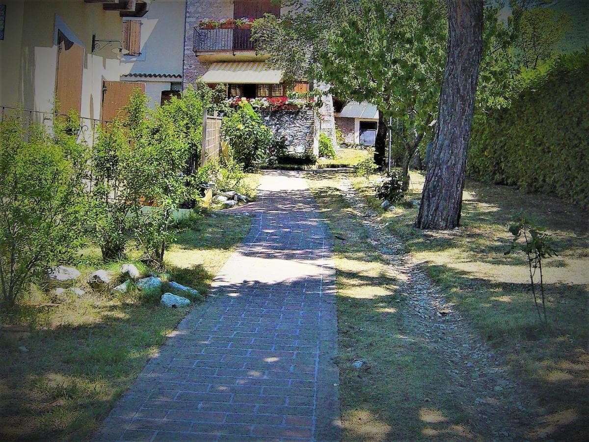 Trevi Umbria Borghetto Vetuliae * Santa Maria in Valle